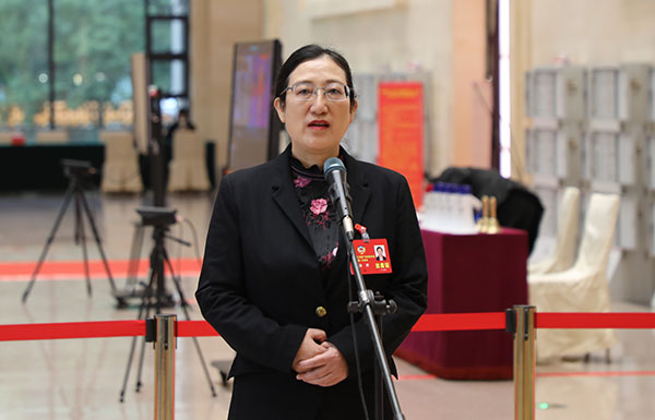 省政協(xié)委員、廣東外語外貿(mào)大學(xué)法學(xué)院副院長楊樺：促進高校畢業(yè)生高質(zhì)量充分就業(yè)